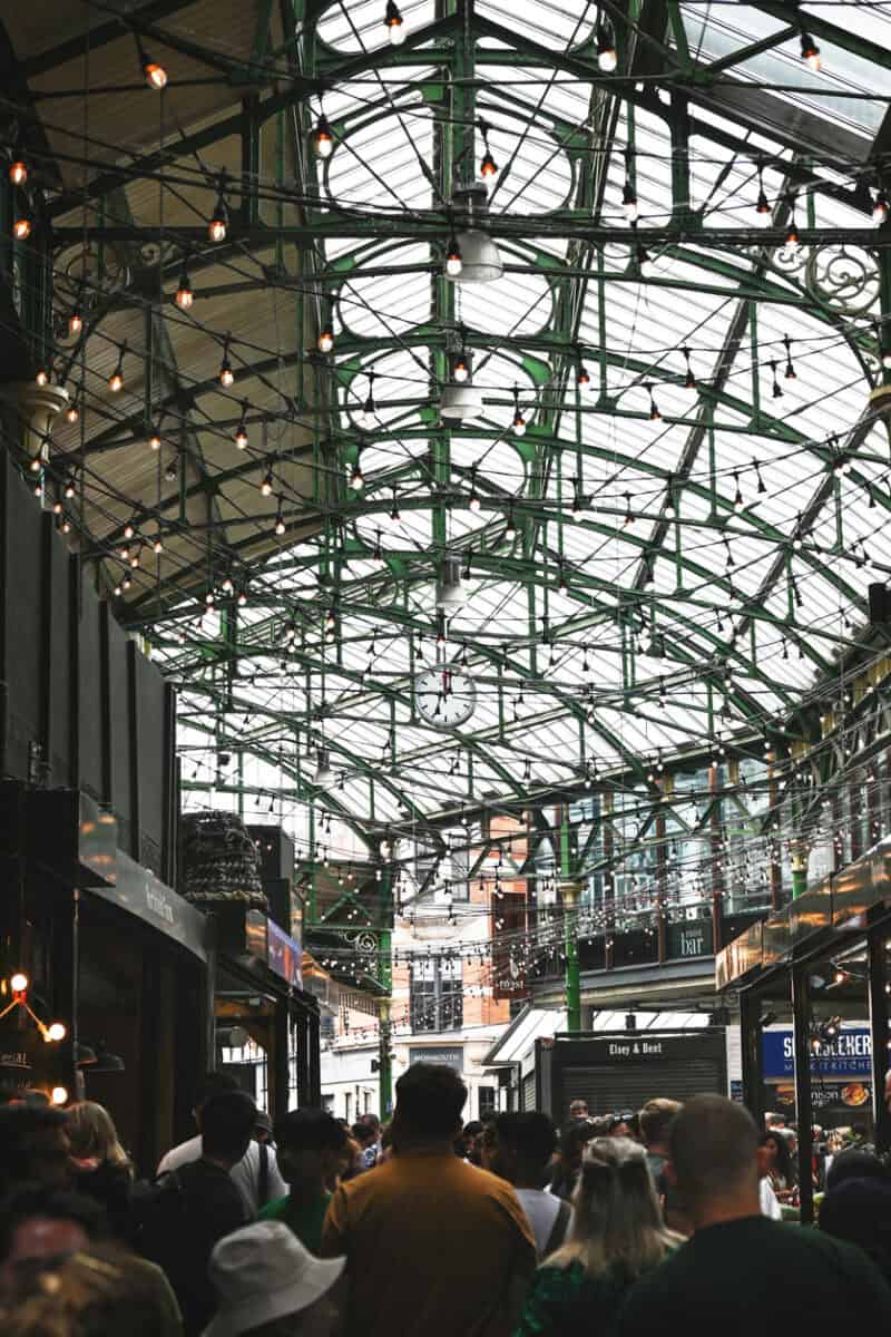 London Street and Building, United Kingdom