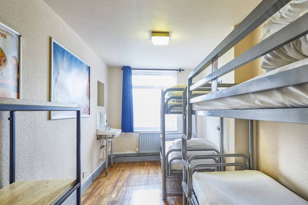 2-private 6 bed dorm 1_Edit