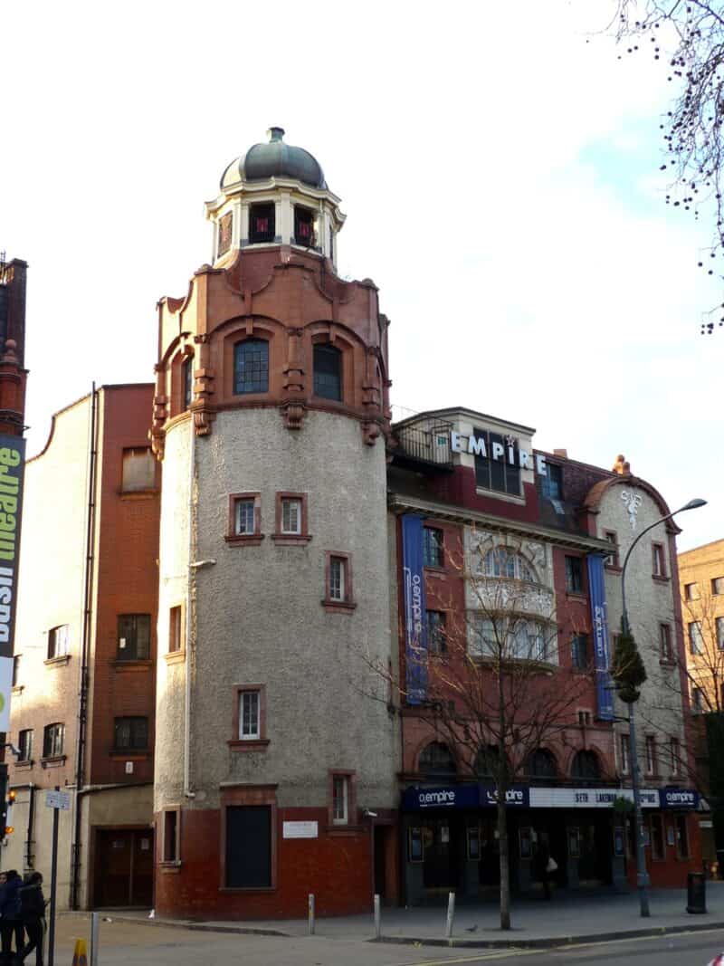 Shepherds_Bush_Empire,_Shepherds_Bush,_W12_(4299318376)