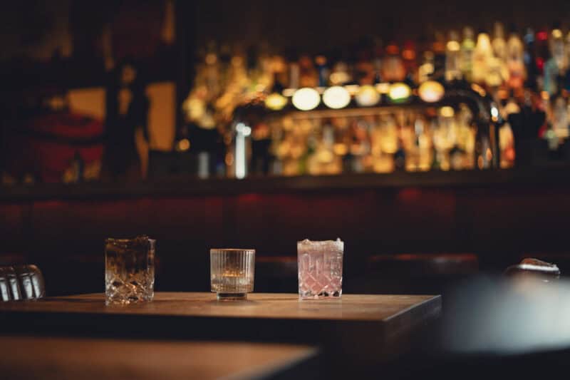 belushis-paris-canal-sports-bar_023