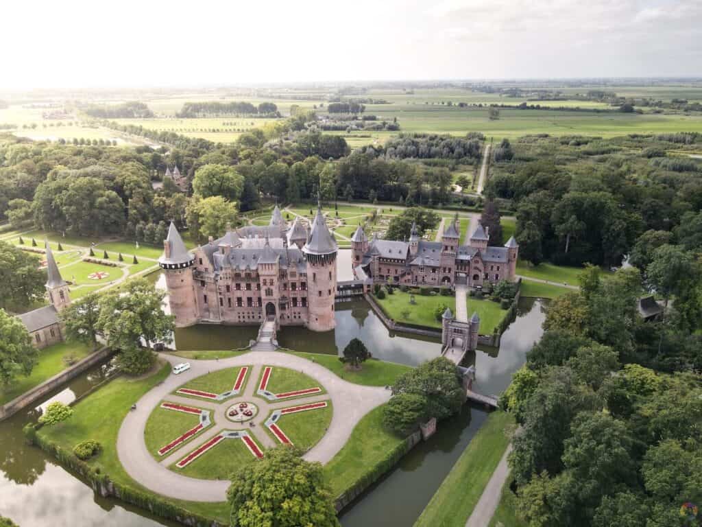 Historic castle and moat near Mitte, Berlin, ideal for travellers seeking accommodation close to cit.